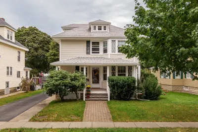 34 Fernwood Ave 1