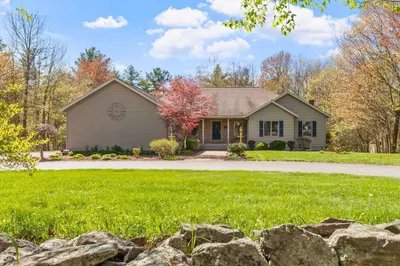 118 Willis Rd 1