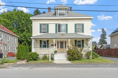 122 Lawrence St 1