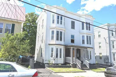 404 Belmont St