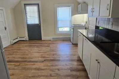 347 Hollis Street #4