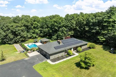79 Bathrick Rd 1