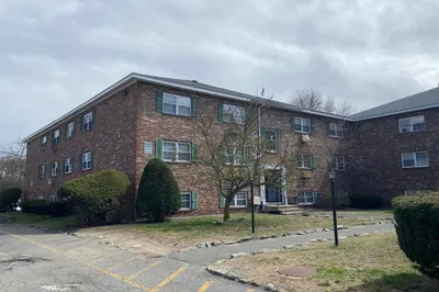 349 Hildreth Street #25