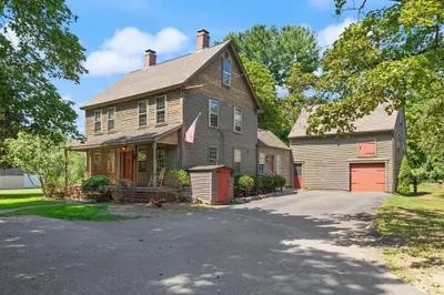 10 Poquanticut Ave 1
