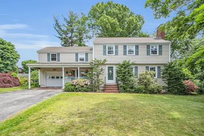 53 Woodstock Rd 1