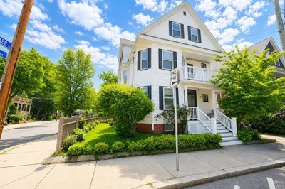 29 Elston St #2