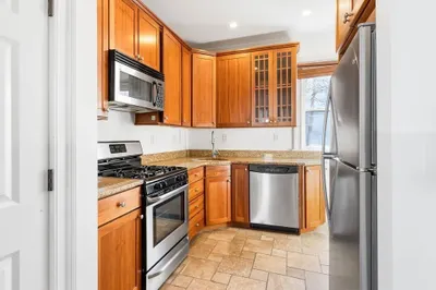 21 Cawfield St #1