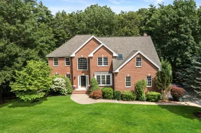 74 Grist Mill Rd