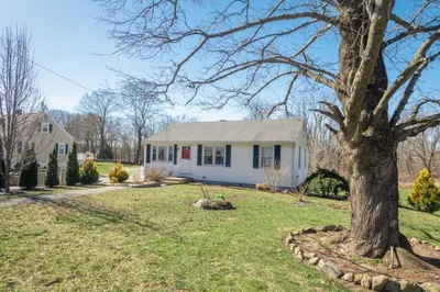246 Purchase St 1
