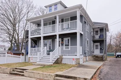 4 Diana St 1