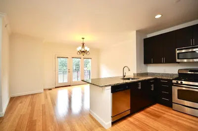 2007 Symmes Circle #2007 1