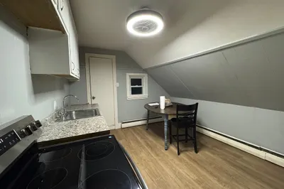 1 Cedar Ct #3
