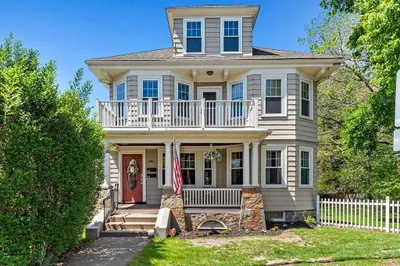 80 Pleasant St #1