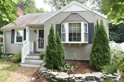 149 Rowayne Park