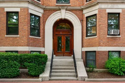 31 Linnaean St #2 1