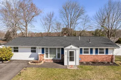92 Brookfield Dr