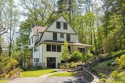 10 Berkshire Heights 1