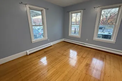 66 Franklin St #2R
