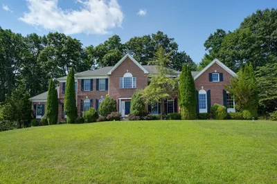 18 Valley View Dr 1