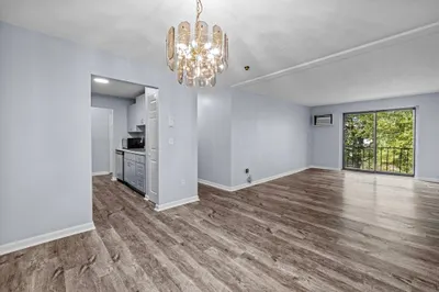 151 King St #308C 1