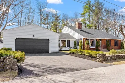 10 Fenno Drive 1