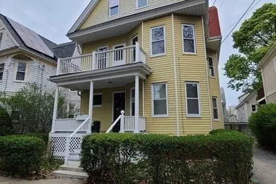 31 Spencer Ave #2