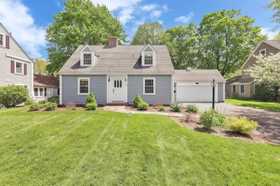 15 Falmouth Rd