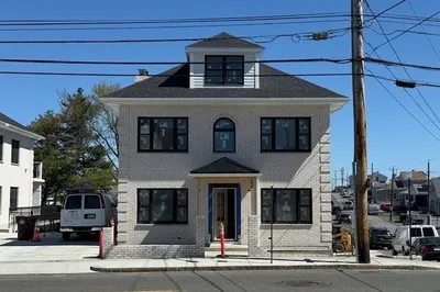 243 Malden St #2 1