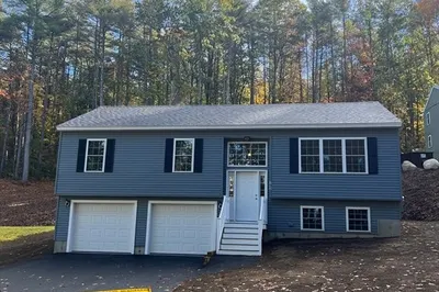 696 Cottage St #Lot 10 1