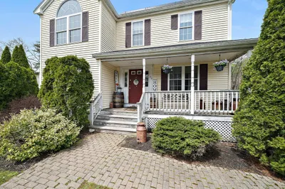 26 Old Colony Way 1