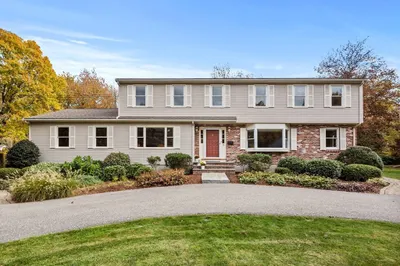 56 Sherburne Rd S 1