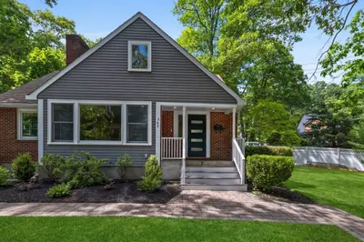 365 Marrett Rd 1