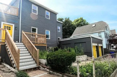 2 Sunnyside St #1 1