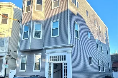 16 Seminary St #1