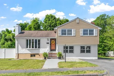 2 Appleton Rd