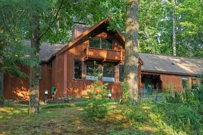 39 Westview Ter