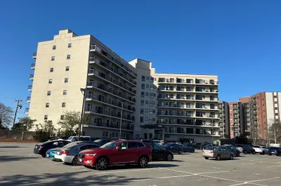 133 Commander Shea Blvd #113 1