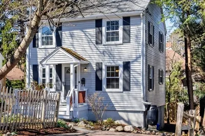 19 Sylvia St