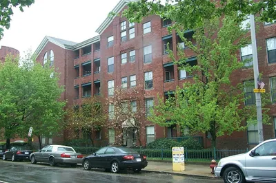 50 S Common St #202