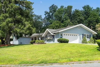 14 Buttonwood Drive 1