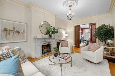 12 Auburn St 1
