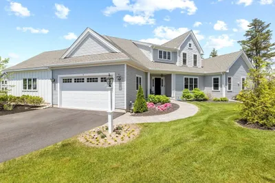 9 Mountain Laurel Way 1