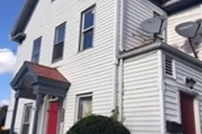 446-448 Main Street #2R 1