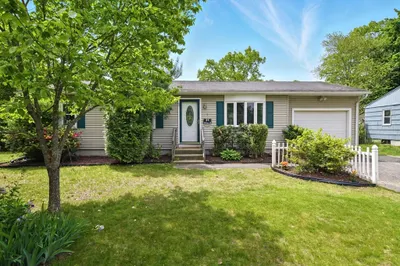 5 Blueberry Hill St 1