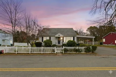 429 Oak Hill Rd