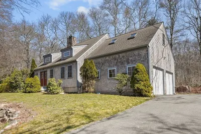 2 Katlyne Ct