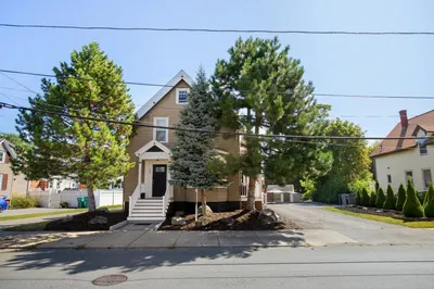 108 Maple St 1