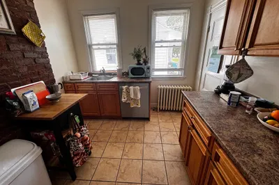 75 Elmira St #1 1