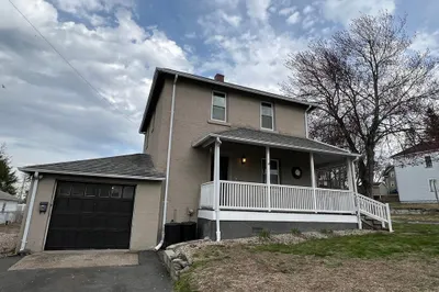 132 Prospect St 1