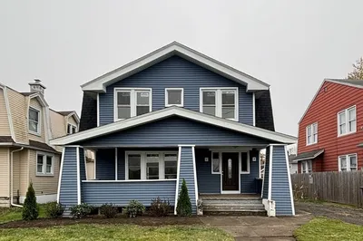 94 Riverdale St 1